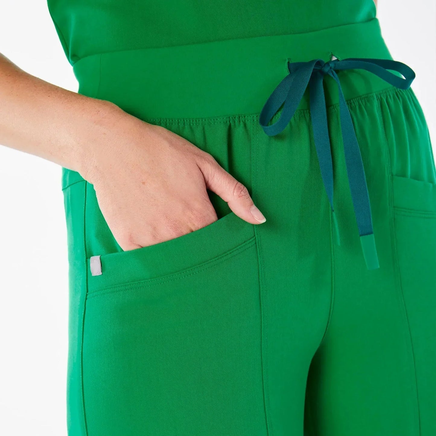 Women's High Waisted Relaxed Jogger Scrub Pants - Evergreen