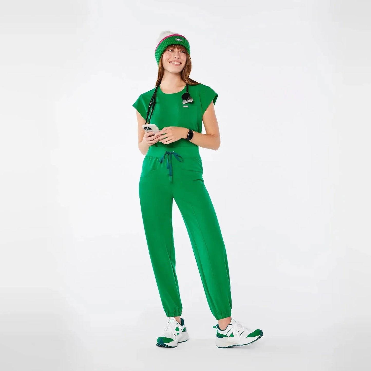 Women's High Waisted Relaxed Jogger Scrub Pants - Evergreen